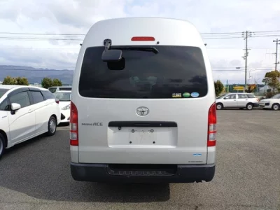 Toyota REGIUS ACE VAN