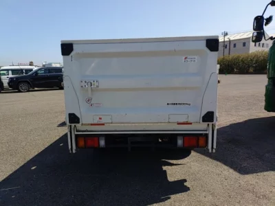 Mazda Titan