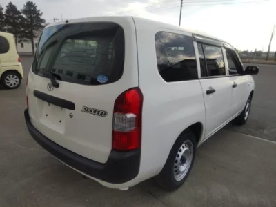 Toyota Succeed