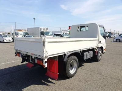 Hino DUTRO  с аукциона в Японии