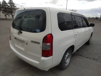 Toyota SUCCEED