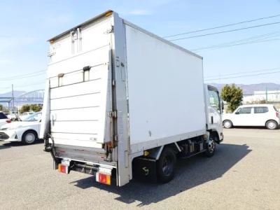 Nissan ATLAS  с аукциона в Японии