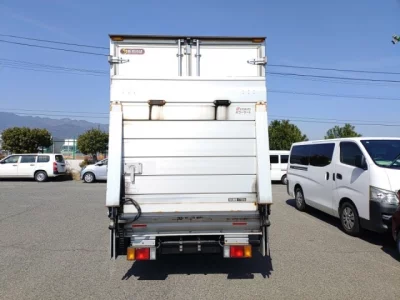 Nissan ATLAS  с аукциона в Японии