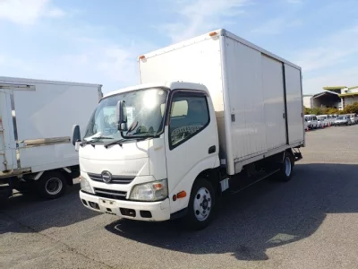Hino DUTRO  с аукциона в Японии