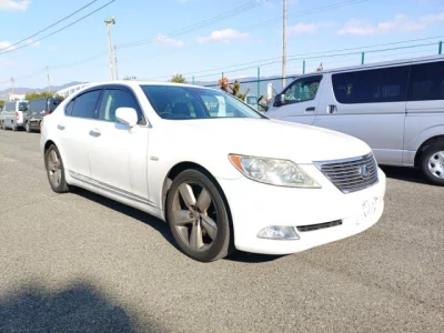 Lexus LS460L