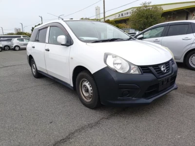 Nissan AD