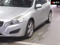 Volvo V60 лот № 103 оценка 3.5  с аукциона в Японии 6