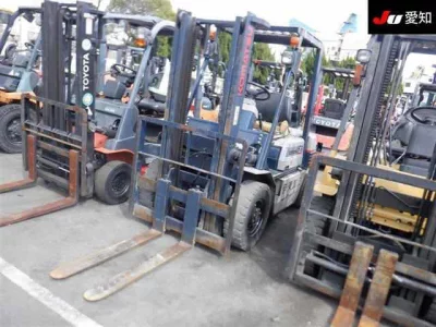 KOMATSU FORKLIFT