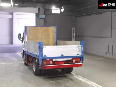 Hino DUTRO  с аукциона в Японии