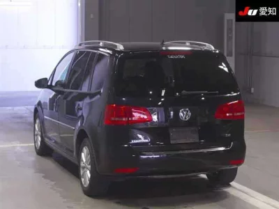 Volkswagen GOLF TOURAN  с аукциона в Японии