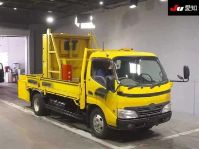 Hino DUTRO  с аукциона в Японии