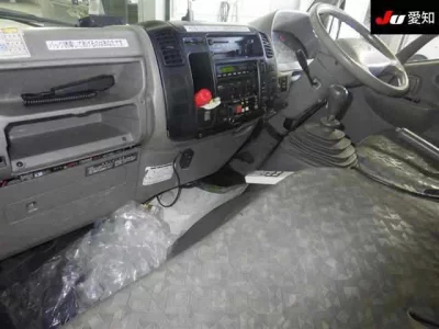 Hino DUTRO  с аукциона в Японии