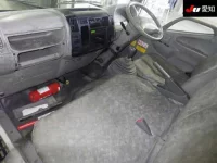 Hino DUTRO лот № 7088 оценка 3  с аукциона в Японии 2