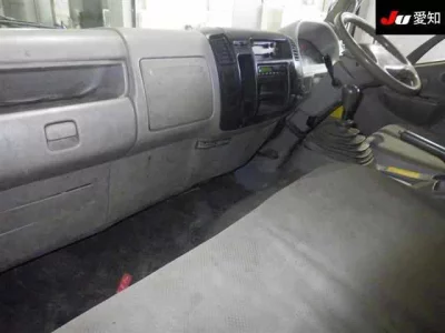 Hino DUTRO  с аукциона в Японии