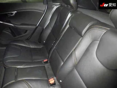 Volvo V40  с аукциона в Японии