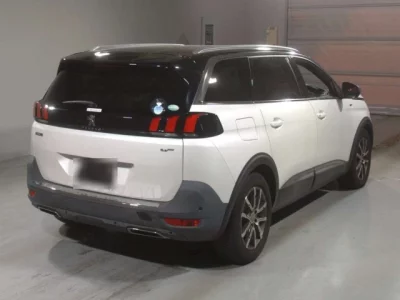 Peugeot 5008  с аукциона в Японии