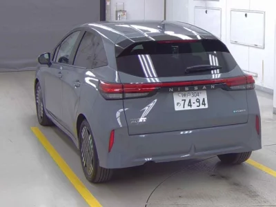 Nissan Aura