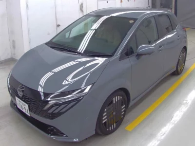 Nissan Aura