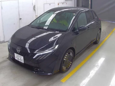 Nissan Aura