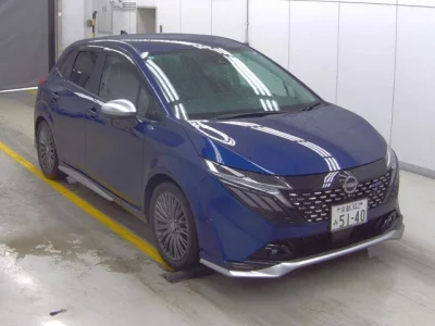 Nissan Aura