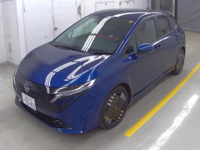 Nissan Aura
