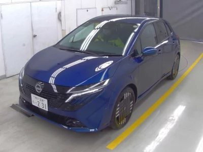 Nissan Aura