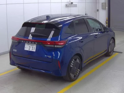 Nissan Aura