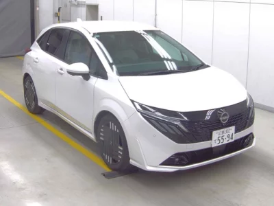 Nissan Aura