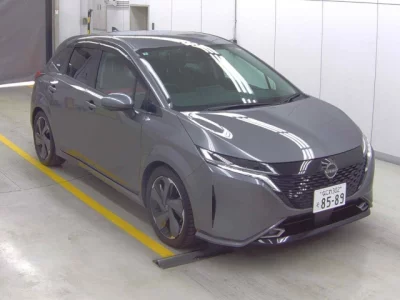 Nissan Aura