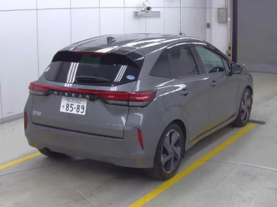 Nissan Aura