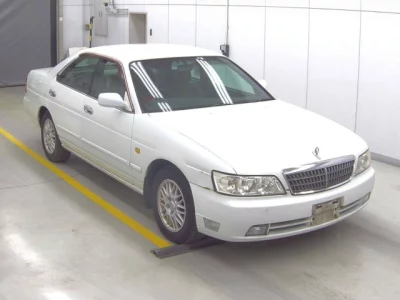 Nissan LAUREL  с аукциона в Японии