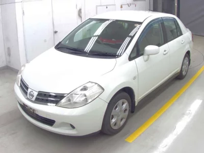 Nissan Tiida Latio
