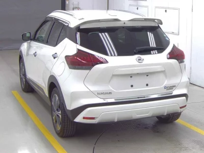 Nissan KICKS