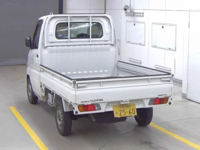 Nissan CLIPPER TRUCK  с аукциона в Японии