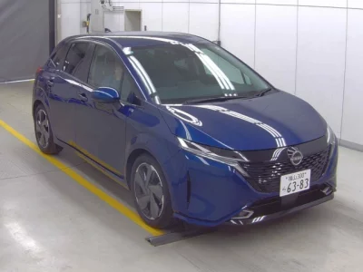Nissan Aura