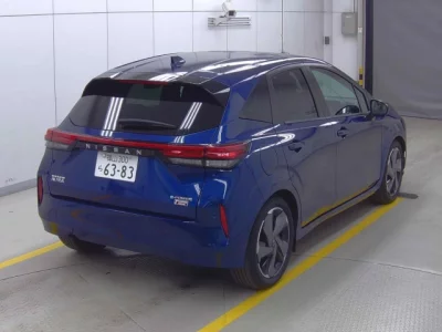Nissan Aura