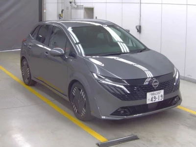 Nissan Aura