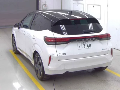 Nissan Aura