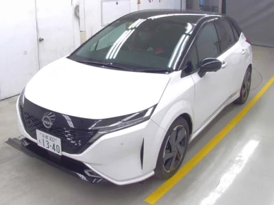 Nissan Aura