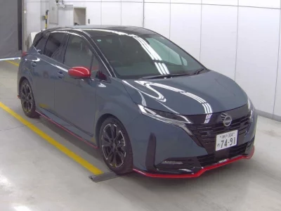 Nissan Aura