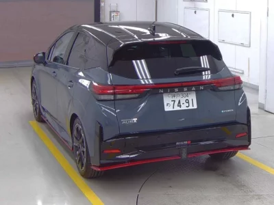 Nissan Aura
