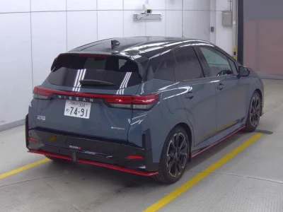 Nissan Aura