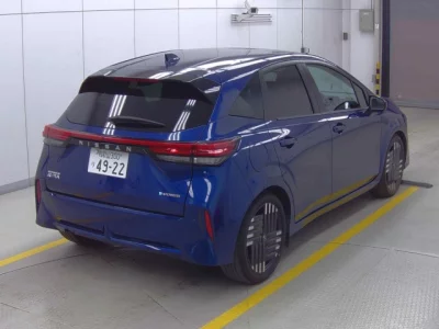 Nissan Aura