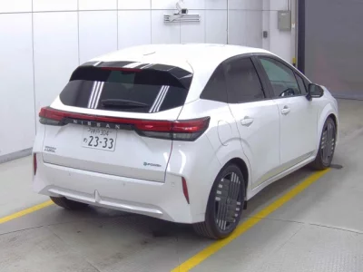Nissan Aura