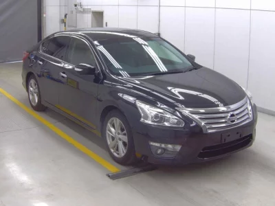 Nissan TEANA  с аукциона в Японии
