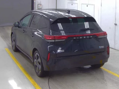 Nissan Aura