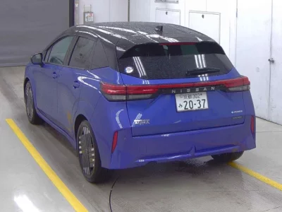 Nissan Aura