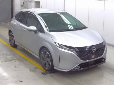 Nissan Aura