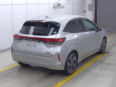 Nissan Aura