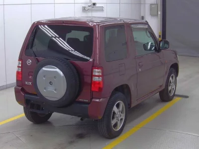 Nissan Kix